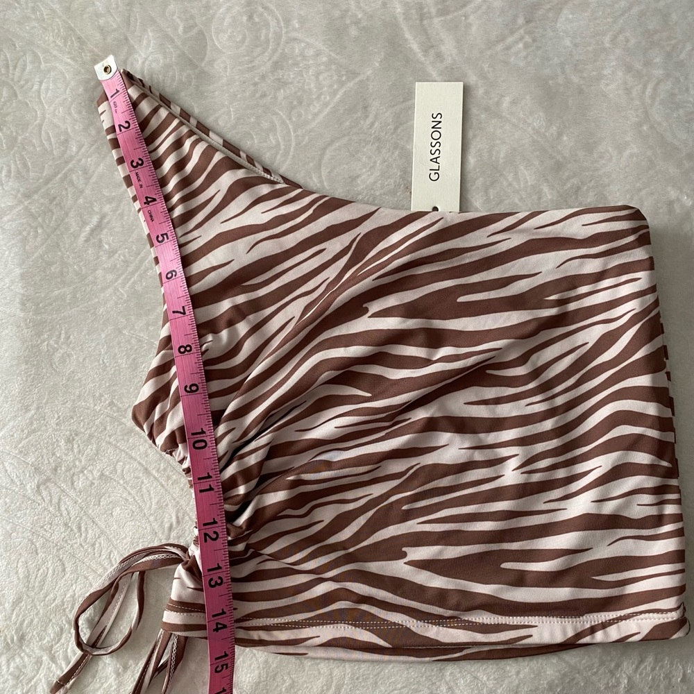 NWT Zebra Print One Shoulder Cropped Cut Out Side Top - Picture 6 of 11